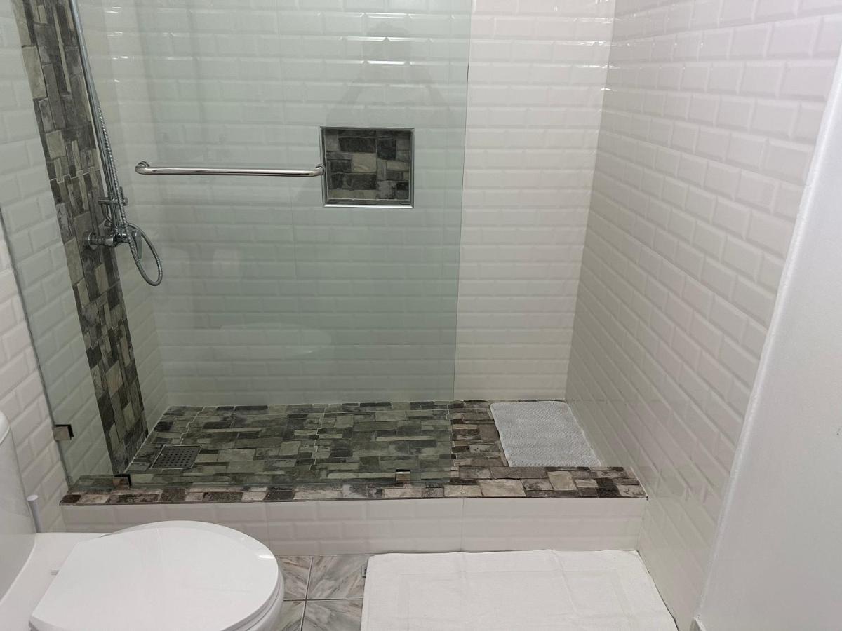 Remarkable 1-Bed Apartment In Montego Bay Exterior photo